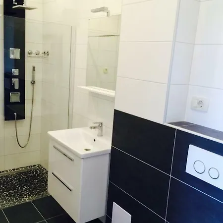 Appartement Mornari *